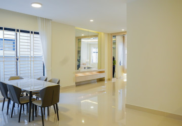 4 Bedroom Villa For Rent - Borey Peng Houth The Star Mera, Preaek Kampues, Phnom Penh. thumbnail