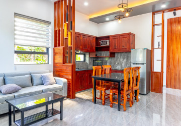 3 Bedroom Villa For Rent - Sangkat Siem Reap, Siem Reap thumbnail