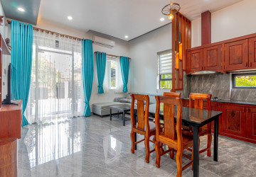 3 Bedroom Villa For Rent - Sangkat Siem Reap, Siem Reap thumbnail