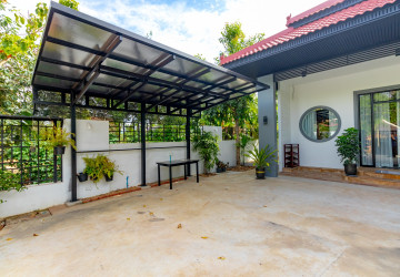 3 Bedroom Villa For Rent - Sangkat Siem Reap, Siem Reap thumbnail