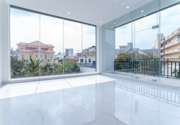 3 Bedroom Villa For Sale - Bassac Garden City, Tonle Bassac, Phnom Penh thumbnail