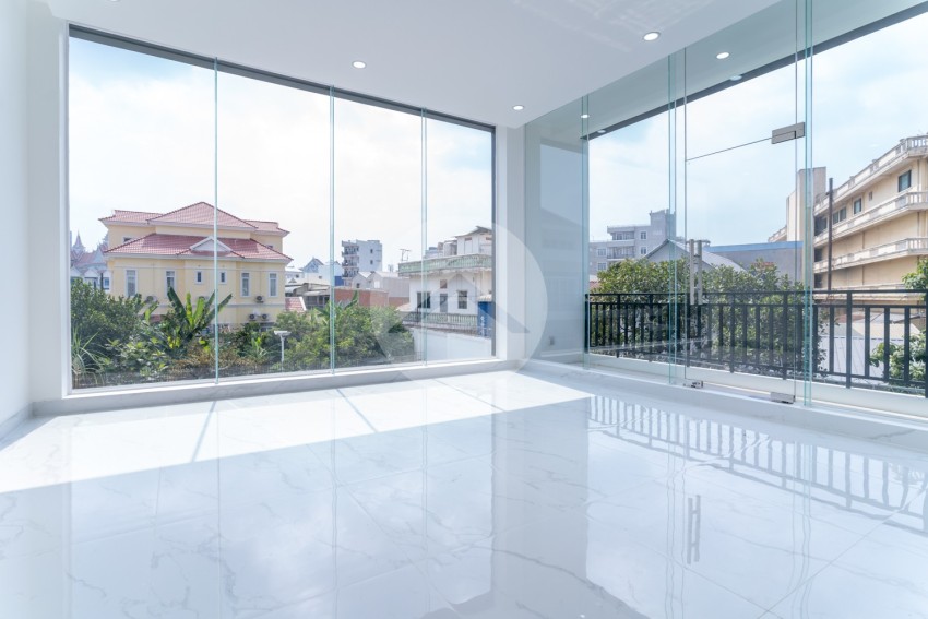 3 Bedroom Villa For Sale - Bassac Garden City, Tonle Bassac, Phnom Penh