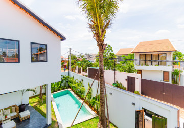 Brand New 3 Bedroom Villa For Sale - Svay Dangkum, Siem Reap thumbnail