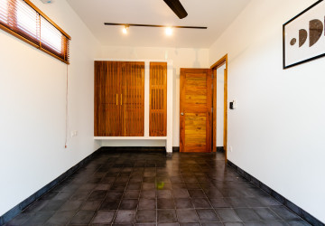 Brand New 3 Bedroom Villa For Sale - Svay Dangkum, Siem Reap thumbnail