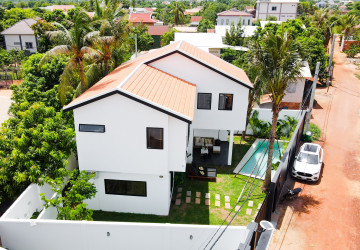 Brand New 3 Bedroom Villa For Sale - Svay Dangkum, Siem Reap thumbnail