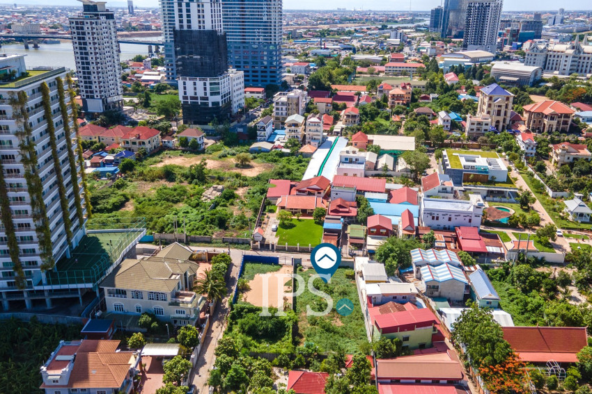 929 Sqm Residential Land For Sale - Chroy Changvar, Pnom Penh