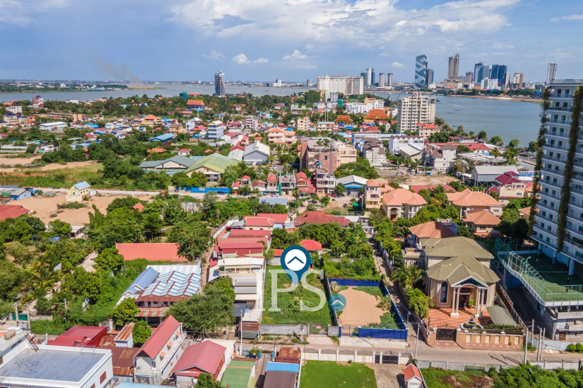 929 Sqm Residential Land For Sale - Chroy Changvar, Pnom Penh