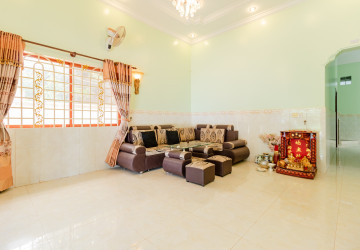 6 Bedroom Villa For Rent - Sala Kamreuk, Siem Reap thumbnail