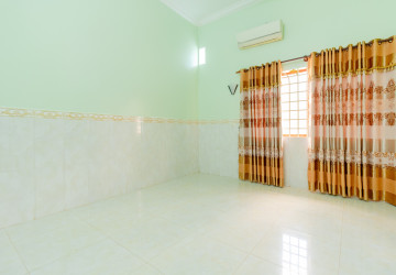 6 Bedroom Villa For Rent - Sala Kamreuk, Siem Reap thumbnail