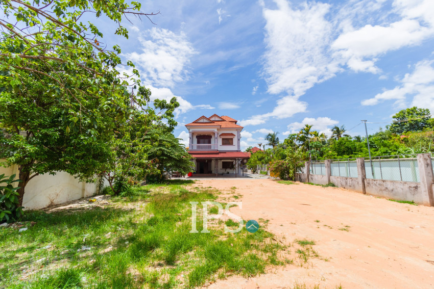 6 Bedroom Villa For Rent - Sala Kamreuk, Siem Reap