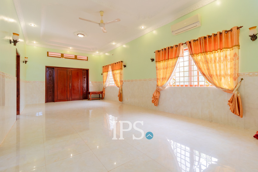 6 Bedroom Villa For Rent - Sala Kamreuk, Siem Reap