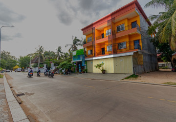 4 Bedroom Shophouse For Rent - Slor Kram, Siem Reap thumbnail