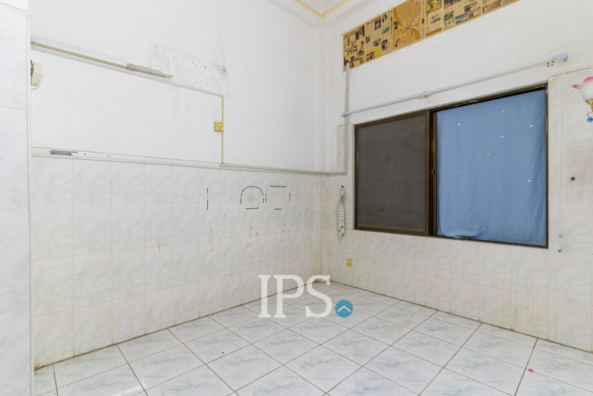 3 Storey Shophouse For Rent - Beoung Raing, Daun Penh, Phnom Penh