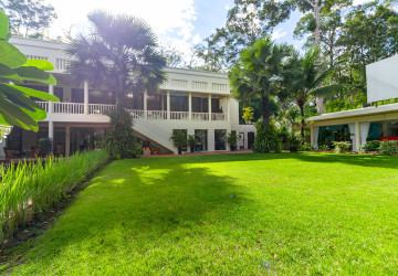 130 Sqm Office Space For Rent - FCC Angkor, Svay Dangkum, Siem Reap thumbnail