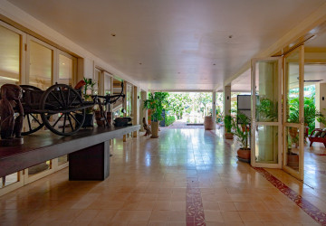130 Sqm Office Space For Rent - FCC Angkor, Svay Dangkum, Siem Reap thumbnail