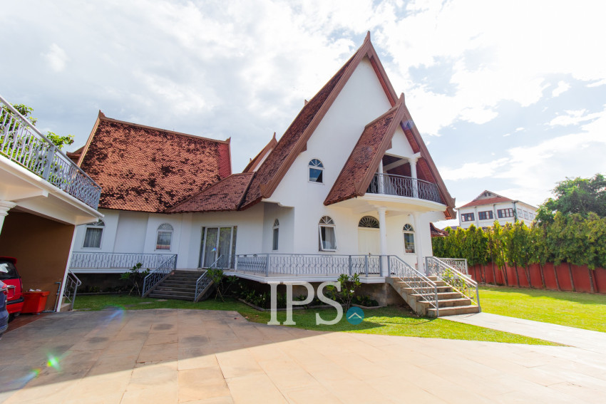 6 Bedroom Villa For Rent - Chreav, Siem Reap