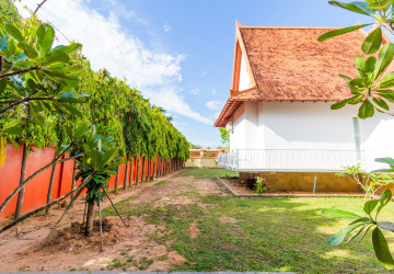 6 Bedroom Villa For Rent - Chreav, Siem Reap thumbnail