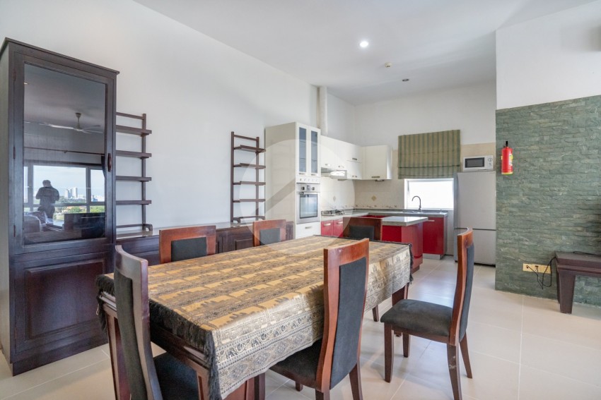 2 Bedroom Serviced Apartment For Rent - Tonle Bassac, Phnom Penh