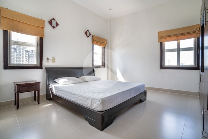 2 Bedroom Serviced Apartment For Rent - Tonle Bassac, Phnom Penh