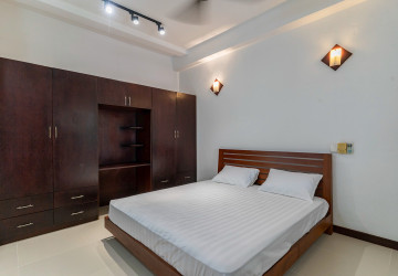 2 Bedroom Serviced Apartment For Rent - Tonle Bassac, Phnom Penh thumbnail