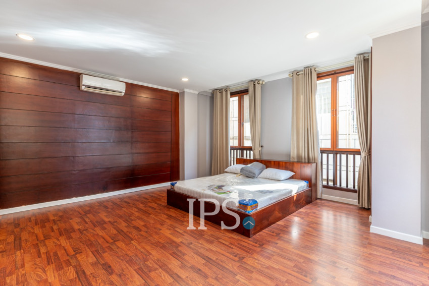 3 Bedroom Serviced Apartment For Rent - BKK1, Phnom Penh