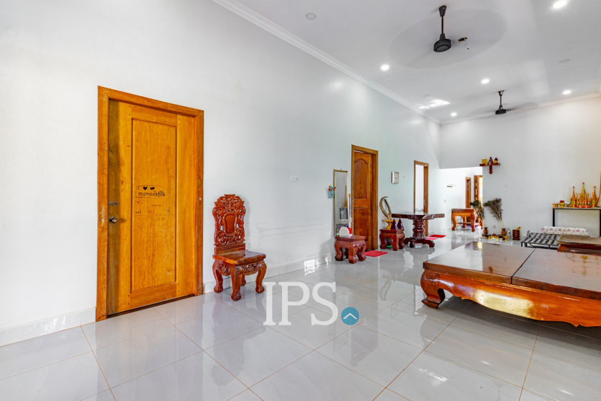 3 Bedroom House For Rent - Svay Dangkum, Siem Reap