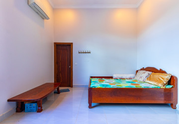 3 Bedroom House For Rent - Svay Dangkum, Siem Reap thumbnail