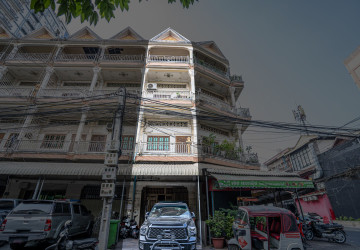 3 Storey Shophouse For Rent - Beoung Raing, Daun Penh, Phnom Penh thumbnail