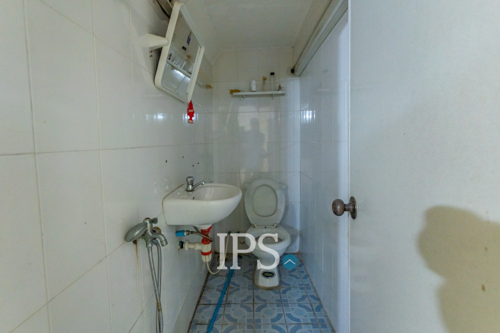 3 Storey Shophouse For Rent - Beoung Raing, Phnom Penh - Image 24