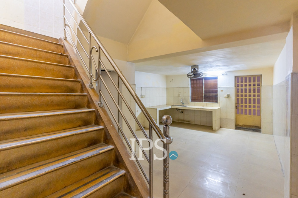 3 Storey Shophouse For Rent - Beoung Raing, Phnom Penh - Image 20