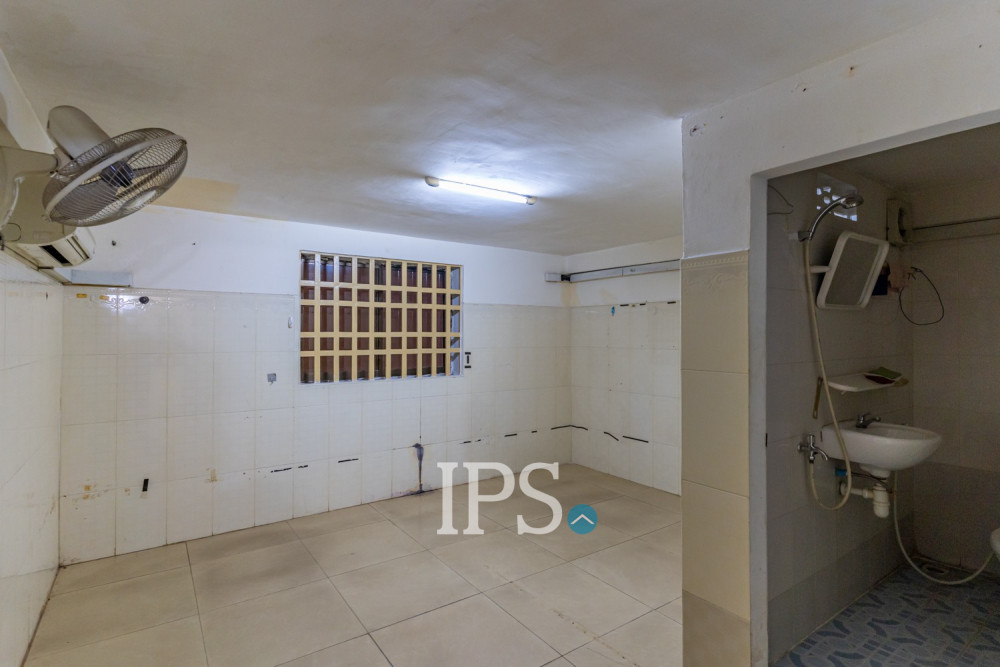 3 Storey Shophouse For Rent - Beoung Raing, Phnom Penh - Image 22