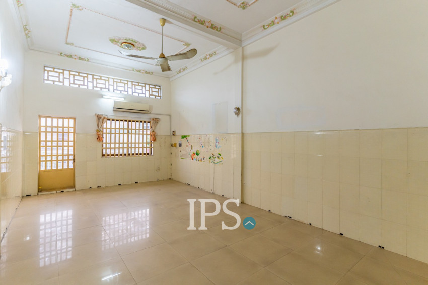 3 Storey Shophouse For Rent - Beoung Raing, Phnom Penh