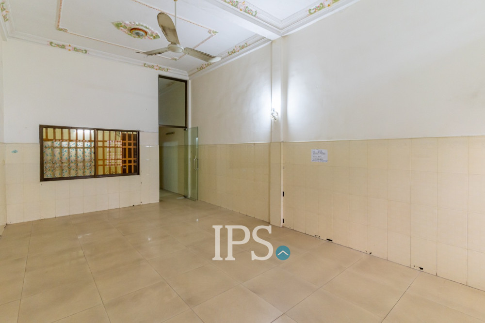 3 Storey Shophouse For Rent - Beoung Raing, Phnom Penh - Image 11