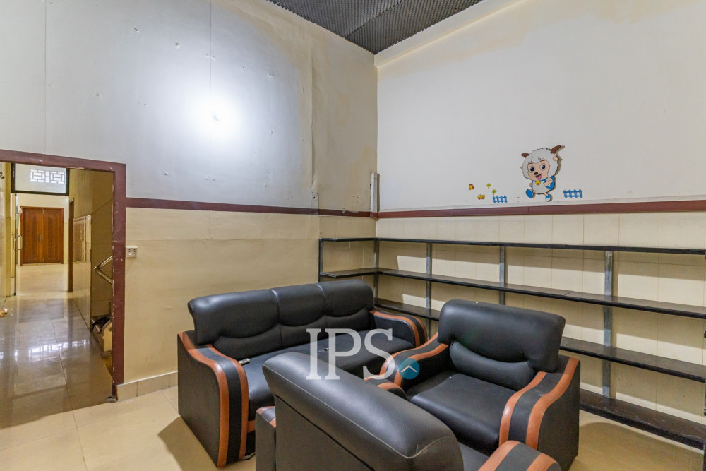 3 Storey Shophouse For Rent - Beoung Raing, Phnom Penh - Image 19