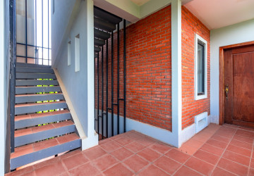 7 Unit Apartment Building For Rent - Slor Kram, Siem Reap thumbnail