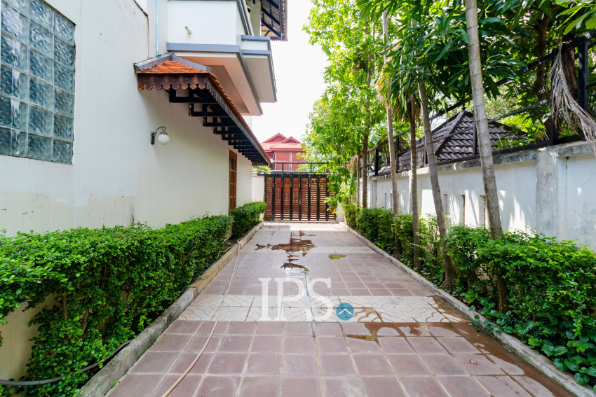 4 Bedroom Villa For Rent - Slor Kram, Siem Reap