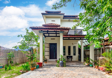 3 Bedroom Villa For Rent- Svay Dangkum, Siem Reap thumbnail