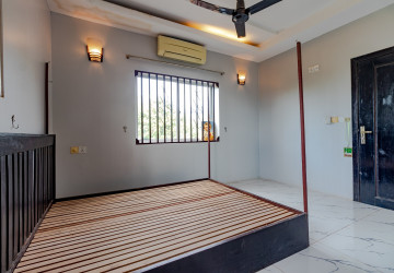 3 Bedroom Villa For Rent- Svay Dangkum, Siem Reap thumbnail