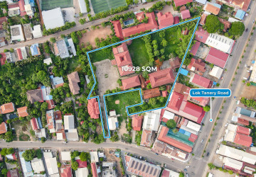 10,928 Sqm Land And Building For Sale - Sala Kamreuk, Siem Reap thumbnail