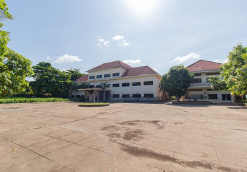 10,928 Sqm Land And Building For Sale - Sala Kamreuk, Siem Reap thumbnail