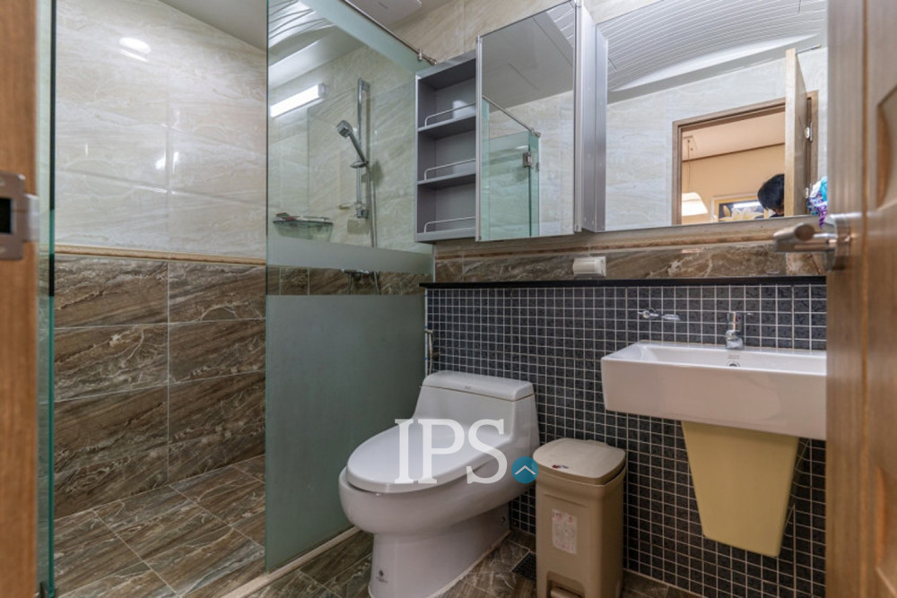 2 Bedroom Apartment for Sale - De Castle Royal, Phnom Penh - Image 9