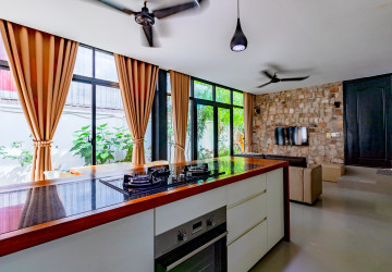 2 Bedroom Villa For Rent - Svay Dangkum, Siem Reap thumbnail