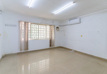 6 Bedroom Shophouse For Sale - Teuk Thla, Sen Sok, Phnom Penh thumbnail