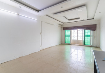 6 Bedroom Shophouse For Sale - Teuk Thla, Sen Sok, Phnom Penh thumbnail