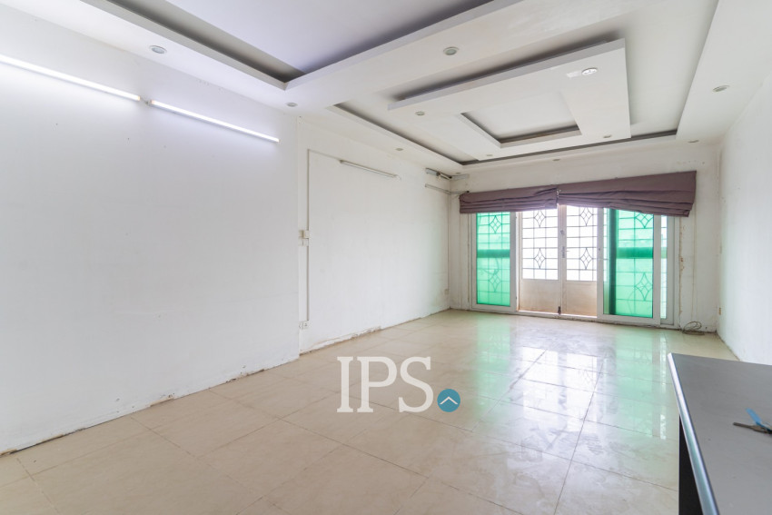 6 Bedroom Shophouse For Sale - Teuk Thla, Sen Sok, Phnom Penh