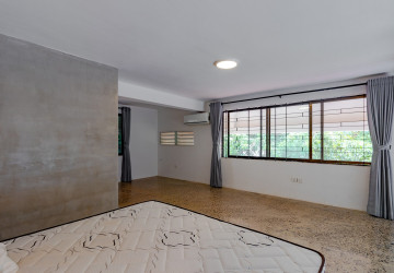 1 Bedroom Loft For Rent - Sala Kamreuk, Siem Reap thumbnail
