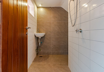 1 Bedroom Loft For Rent - Sala Kamreuk, Siem Reap thumbnail