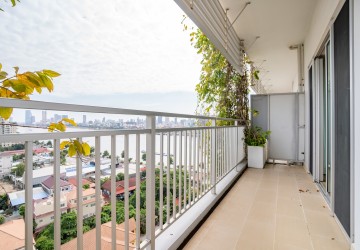 3 Bedroom Apartment for Rent - Chroy Changvar, Phnom Penh thumbnail