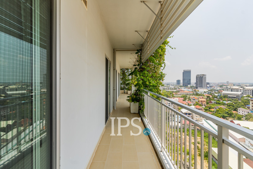 3 Bedroom Serviced Apartment For Rent - Chroy Changvar, Phnom Penh