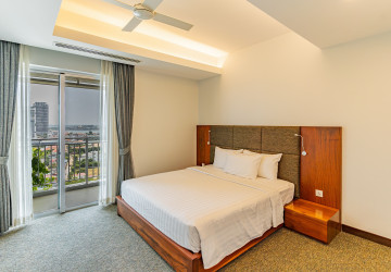3 Bedroom Serviced Apartment For Rent - Chroy Changvar, Phnom Penh thumbnail
